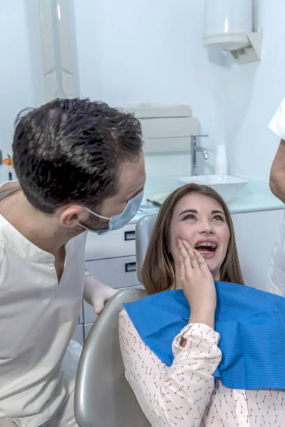 Best Emergency Treatment for Toothache in Swartz, LA